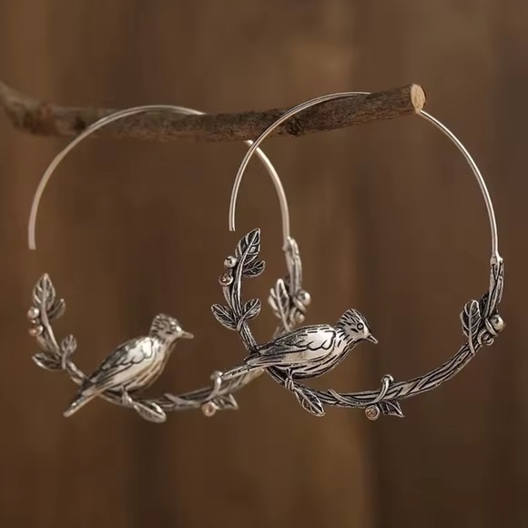 Vintage Bird Hoop Silver Earrings - Picture 2 of 5